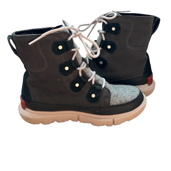 Sorel Joan Explorer II Jet Vapor Gray Black Lace Up Winter Boots - Picture 4 of 9